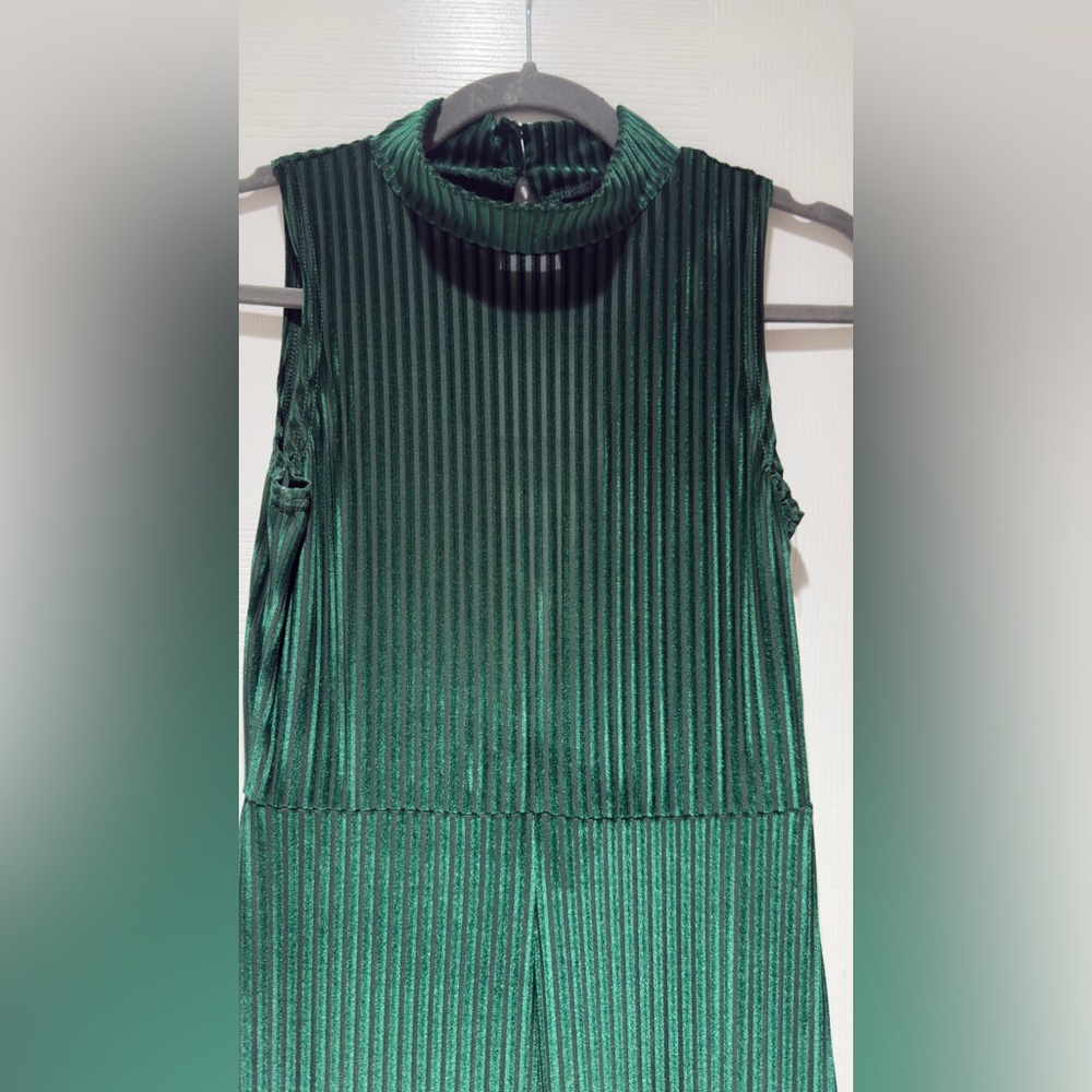 PrettyLittleThing Ribbed Green Jumpsuit - Picture 3 of 7